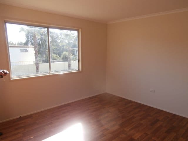 41 Moon Street, CABOOLTURE SOUTH QLD 4510, Caboolture South - Thumbnail 4