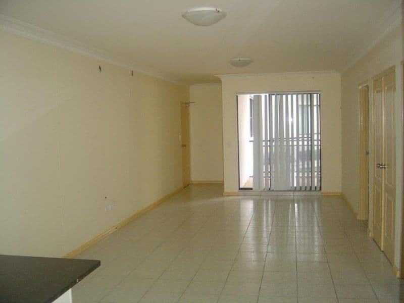 2 The Crescent, FAIRFIELD NSW 2165, Fairfield - Thumbnail 4
