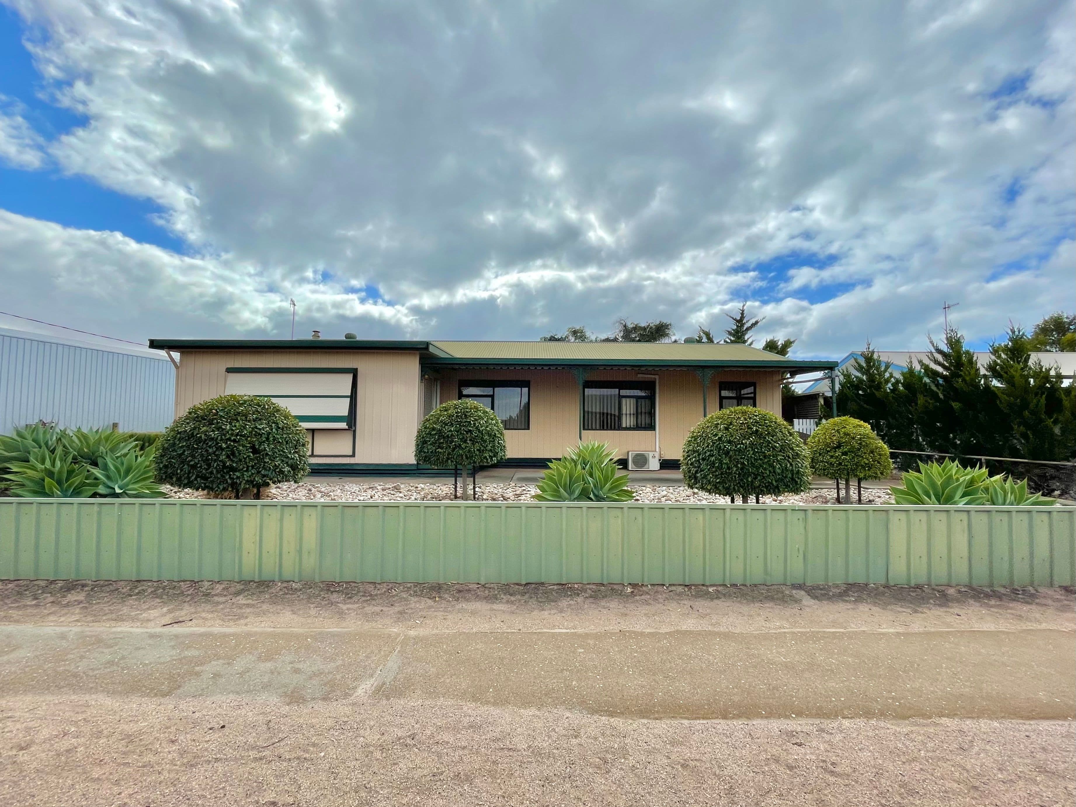6 Freeman Street, Tumby Bay SA 5605, Tumby Bay - Thumbnail 2