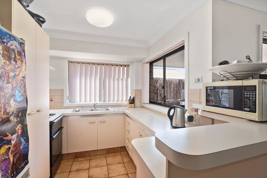 84 Sarawak Avenue, Palm Beach QLD 4221, Palm Beach - Thumbnail 3