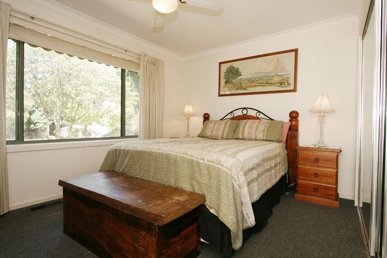9 Lomond Avenue, KILSYTH VIC 3137, Kilsyth - Thumbnail 4