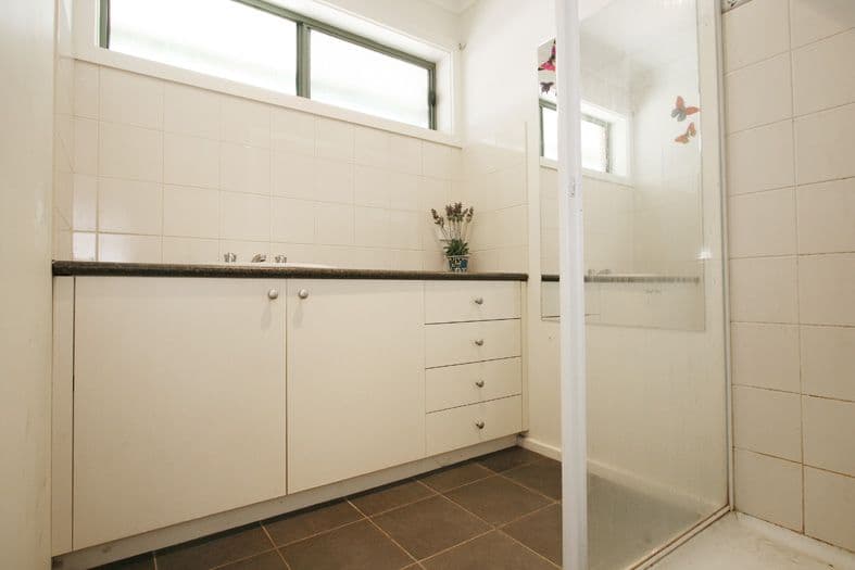 9 Lomond Avenue, KILSYTH VIC 3137, Kilsyth - Thumbnail 5