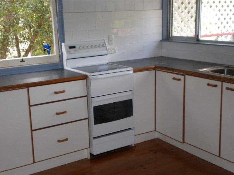 83 Woodstock Street, MARYBOROUGH QLD 4650, Maryborough - Thumbnail 2