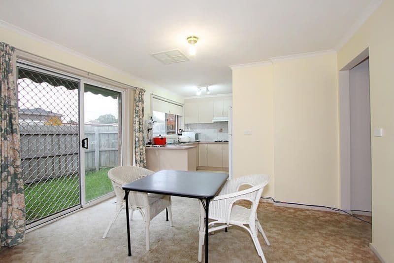 80 Scotsburn Avenue, OAKLEIGH SOUTH VIC 3167, Oakleigh South - Thumbnail 2