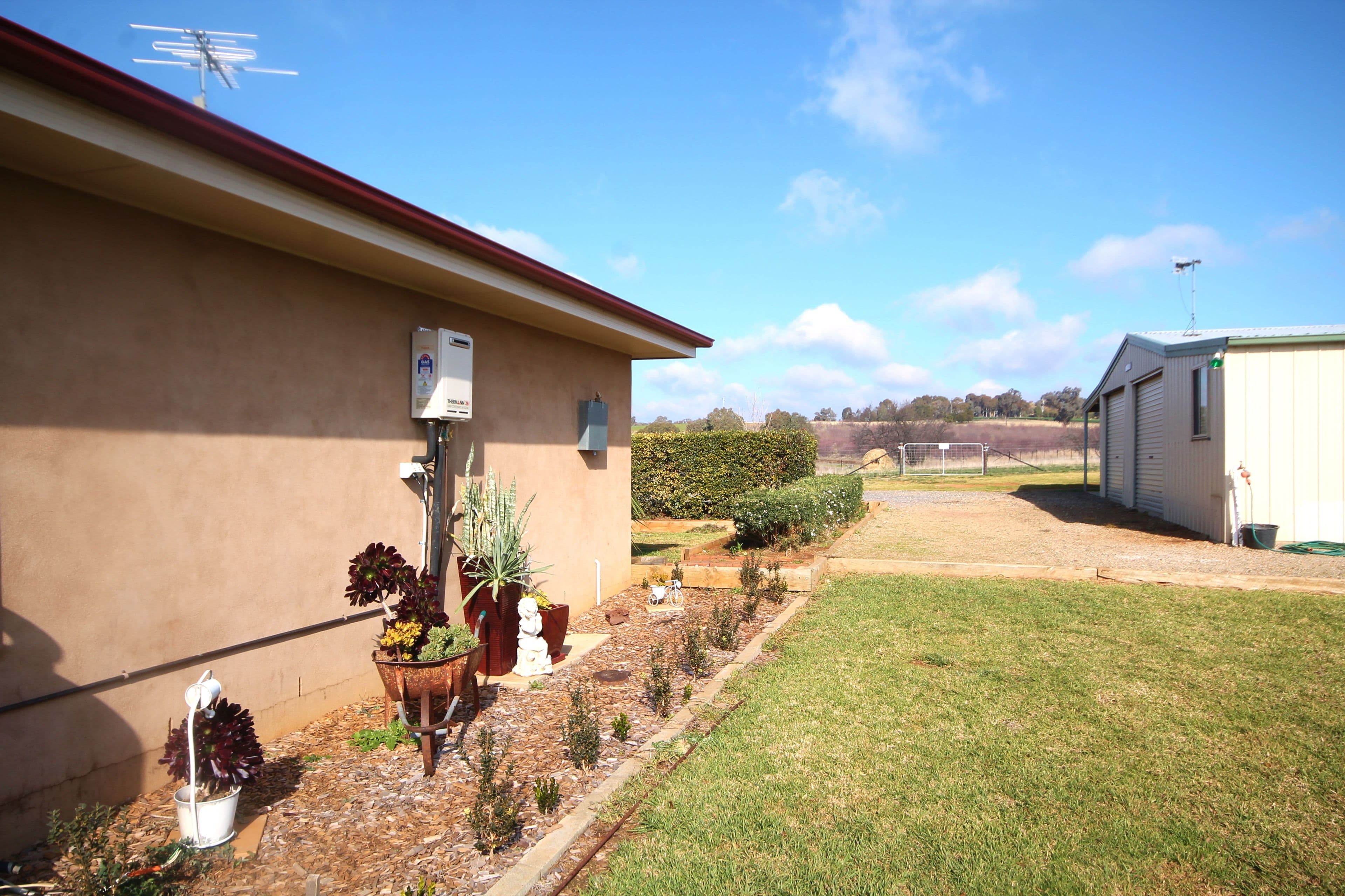 81 Tipperary Lane, Young - Thumbnail 5