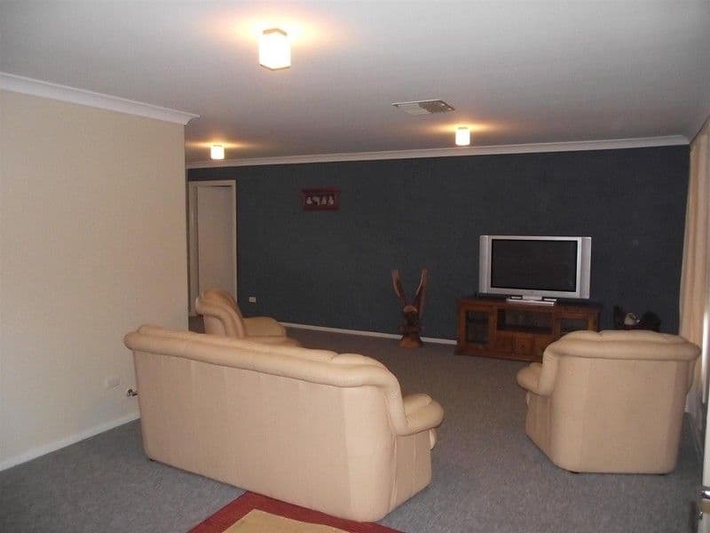 3 Thomas Tom Street, PARKES NSW 2870, Parkes - Thumbnail 6