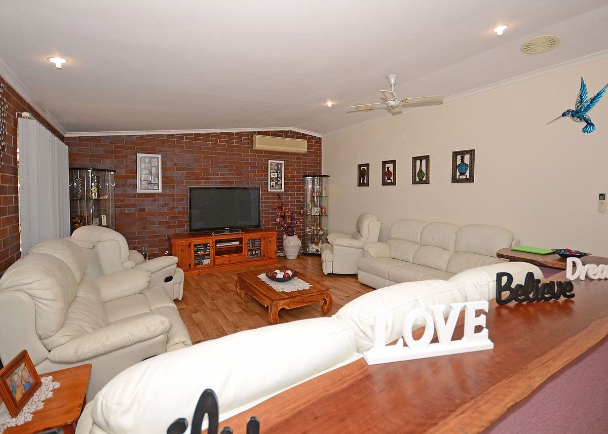 30 Acacia Street, POINT VERNON QLD 4655, Point Vernon - Thumbnail 2