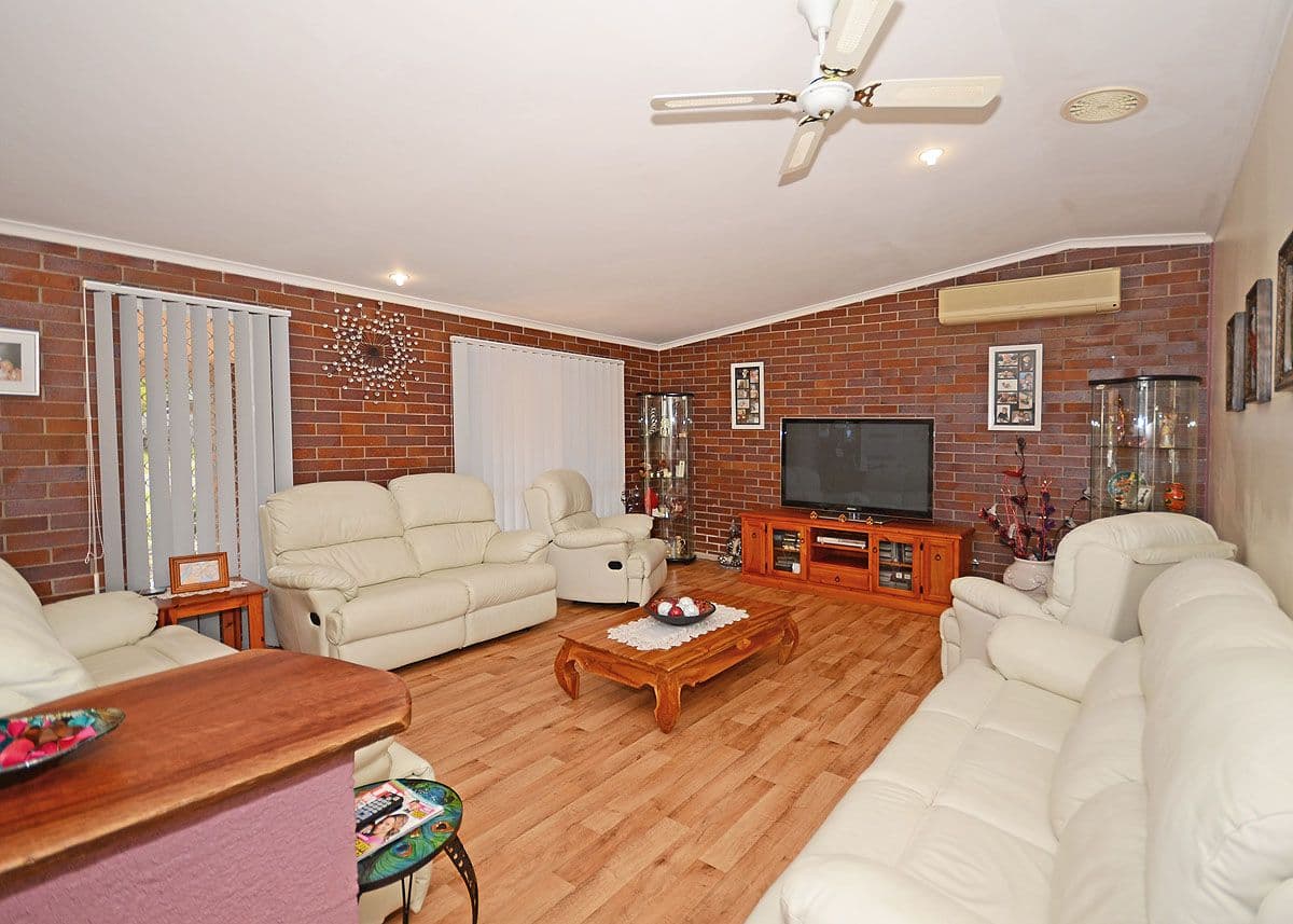 30 Acacia Street, POINT VERNON QLD 4655, Point Vernon - Thumbnail 3