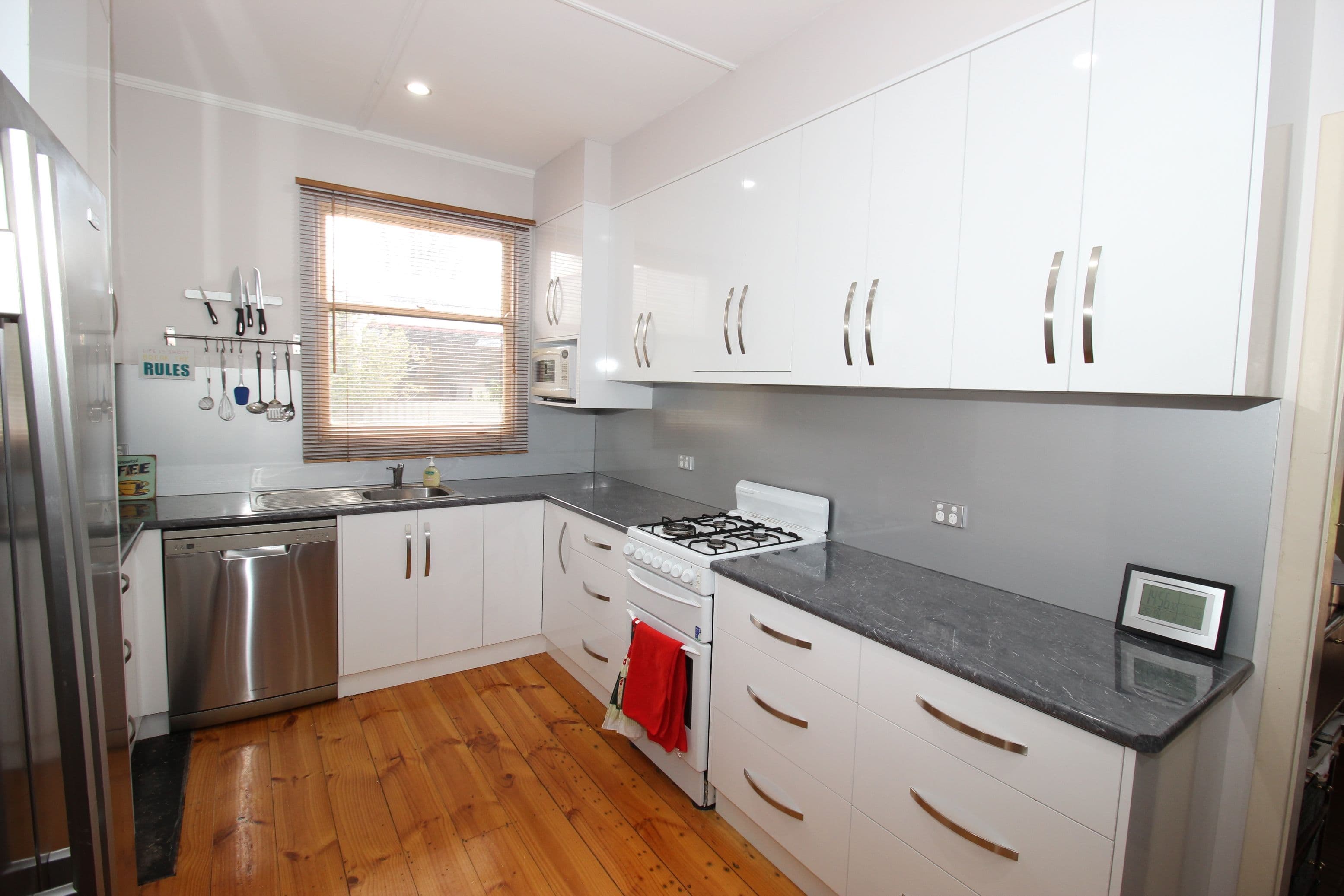 2 Kleemann Street, Waikerie SA 5330, Waikerie - Thumbnail 5