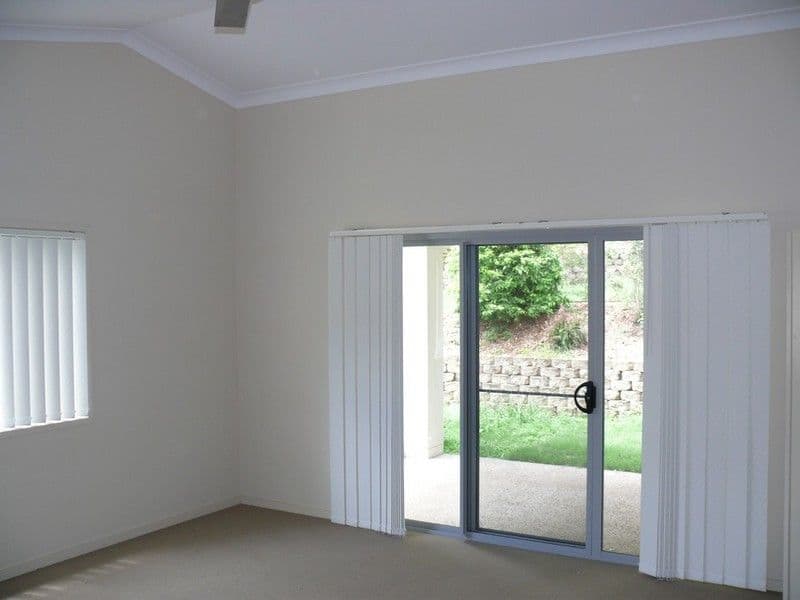9 Lowe Court, MAUDSLAND QLD 4210, Maudsland - Thumbnail 7