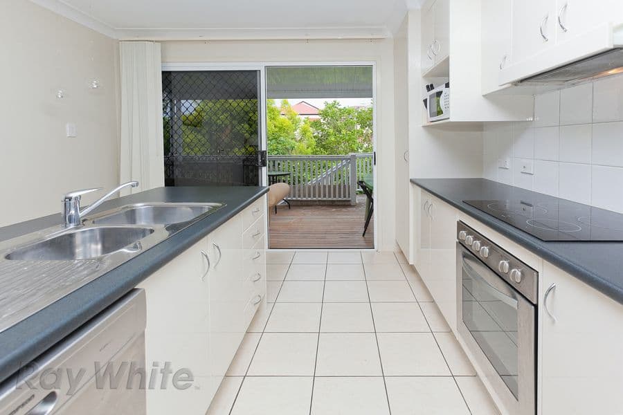 5 Greenleaf Avenue, SPRINGFIELD LAKES QLD 4300, Springfield Lakes - Thumbnail 2