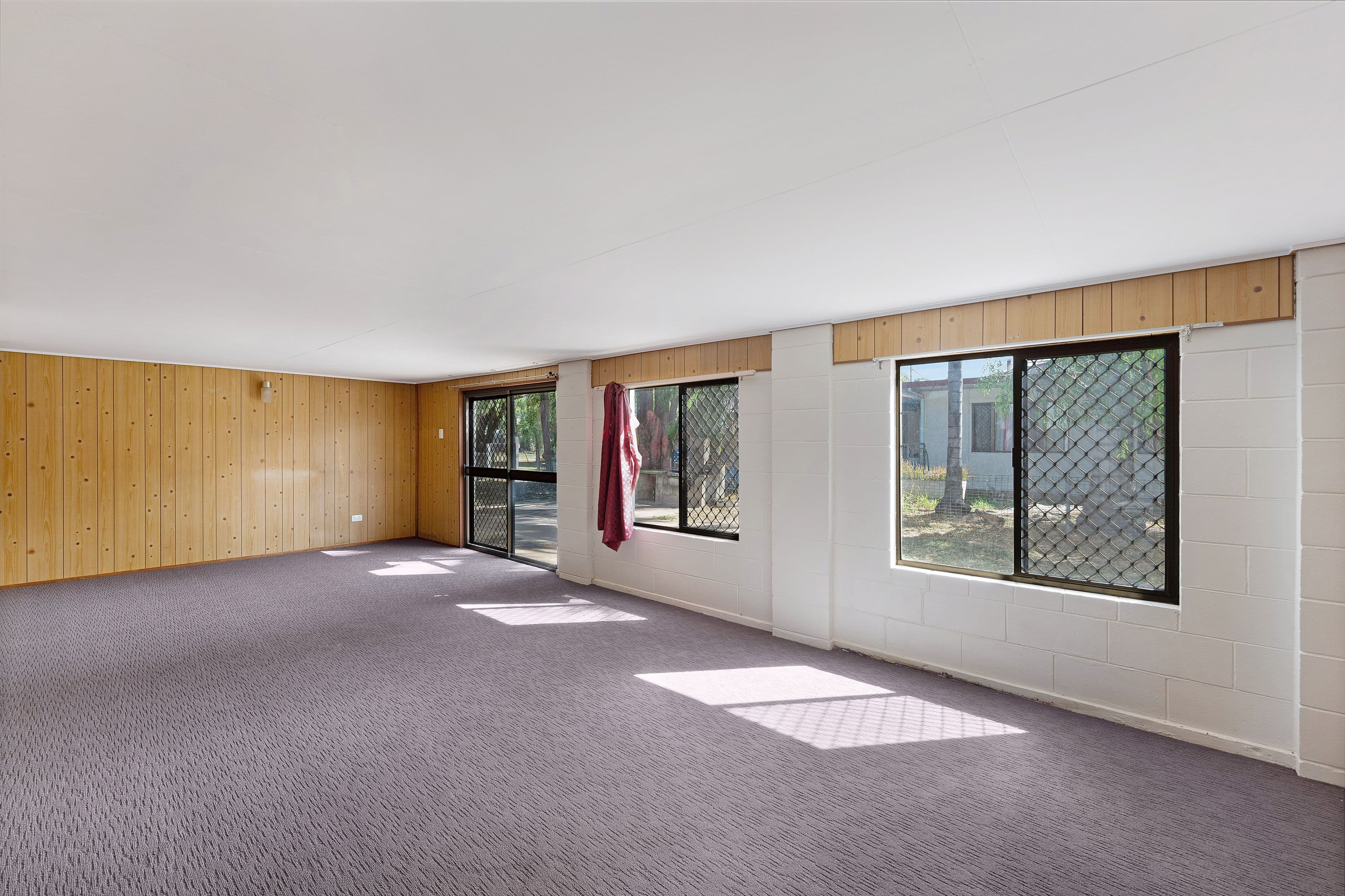 93 Anakie Street, Emerald QLD 4720, Emerald - Thumbnail 6