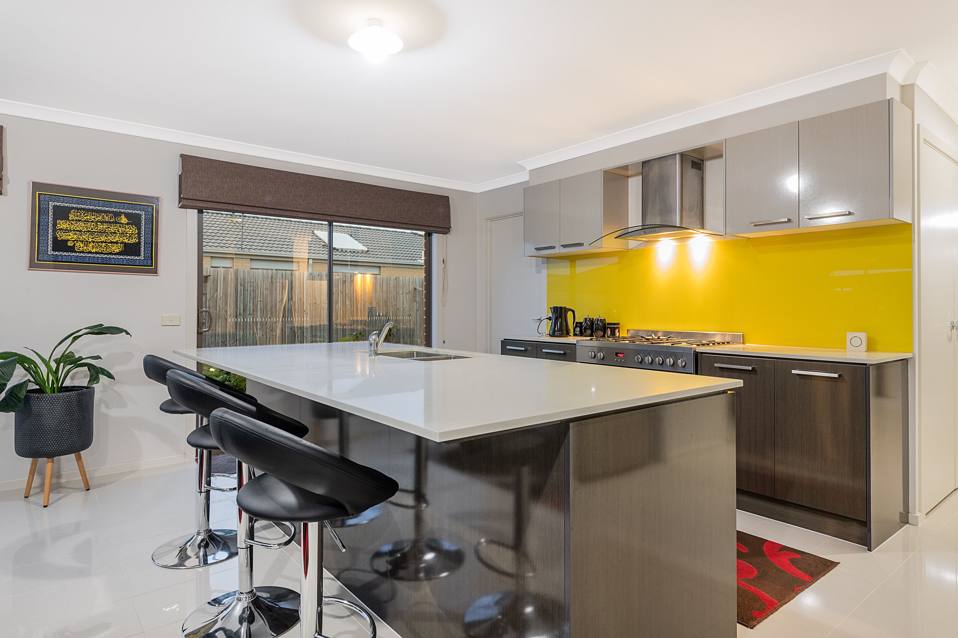 92 Linsell Boulevard, Cranbourne East VIC 3977, Cranbourne East - Thumbnail 4