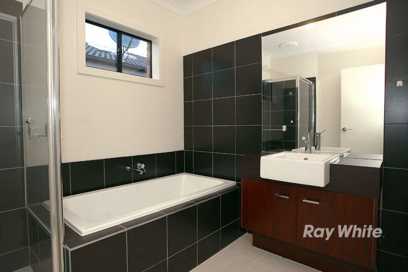 16 Charlock Drive (Runs off Alisma Blvd), CRANBOURNE NORTH VIC 3977, Cranbourne North - Thumbnail 5