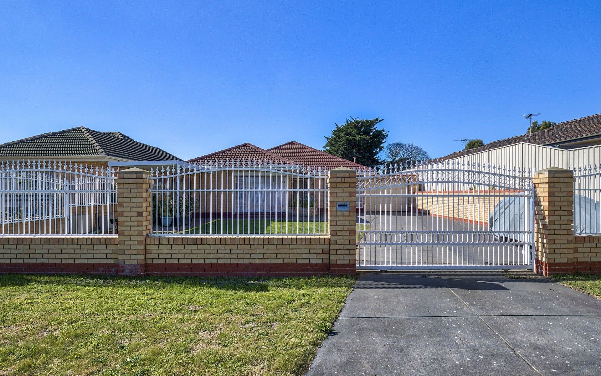 5 CARUSO Avenue, Seaton SA 5023, Seaton - Thumbnail 3