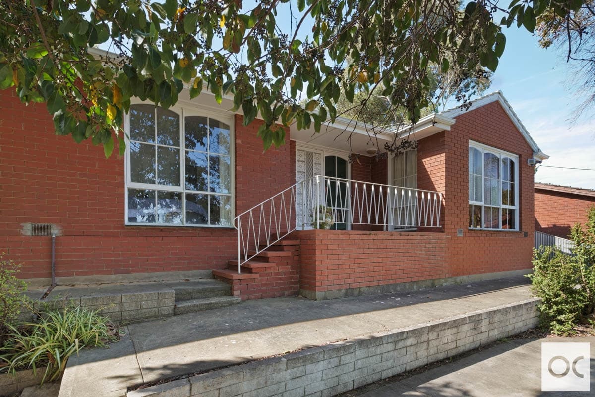 11 Reserve Parade, Morphett Vale - Thumbnail 2