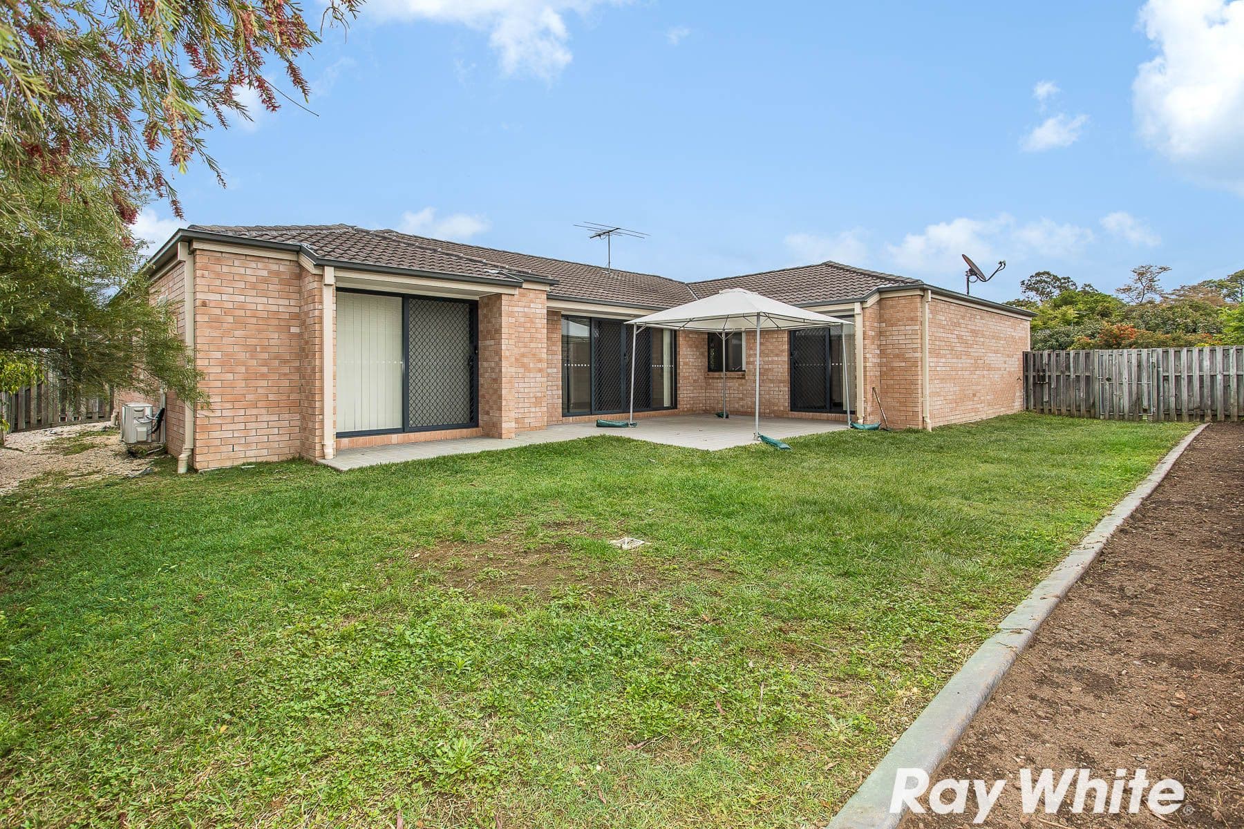 28 Diamond Avenue, Kallangur QLD 4503, Kallangur - Thumbnail 2