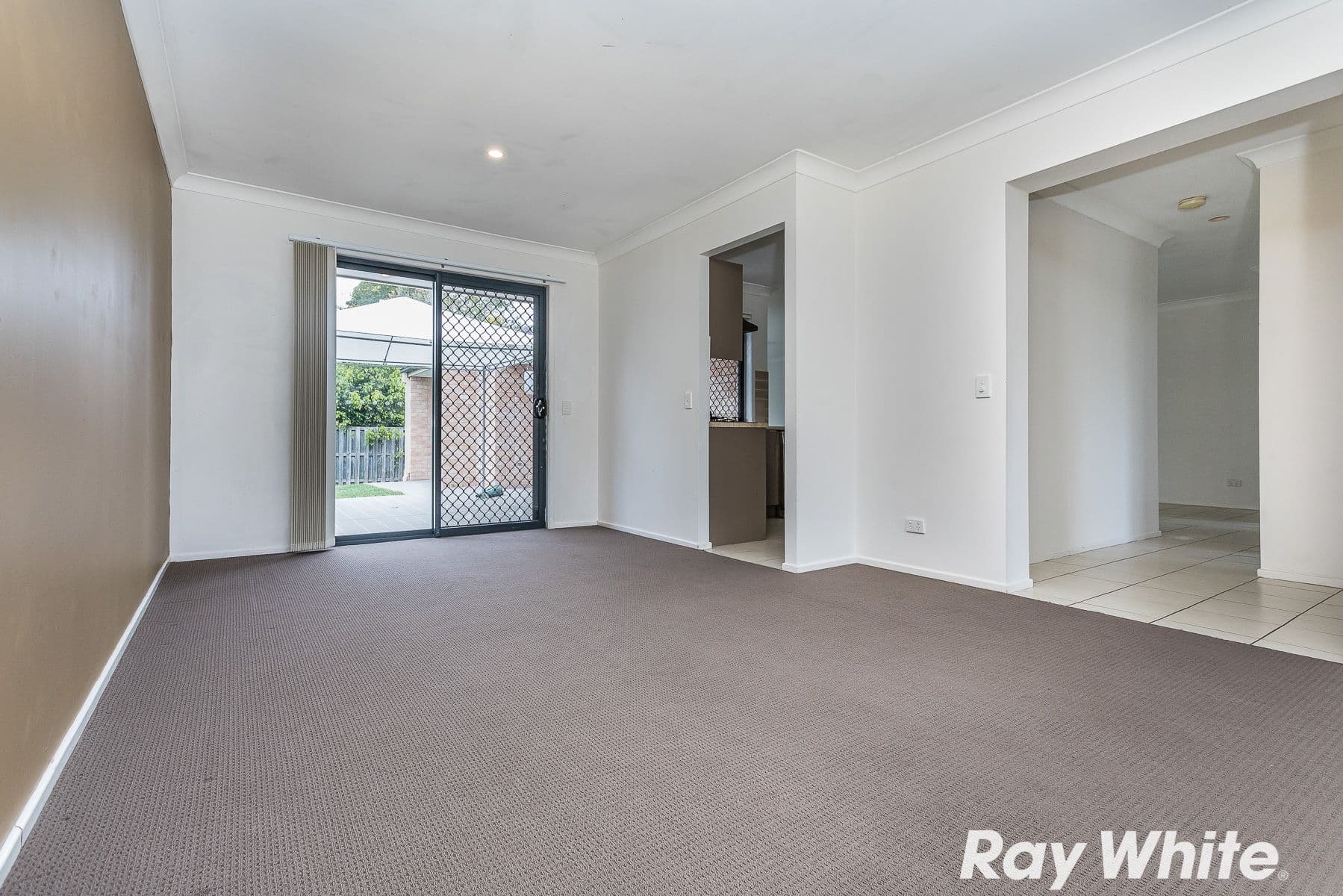 28 Diamond Avenue, Kallangur QLD 4503, Kallangur - Thumbnail 4