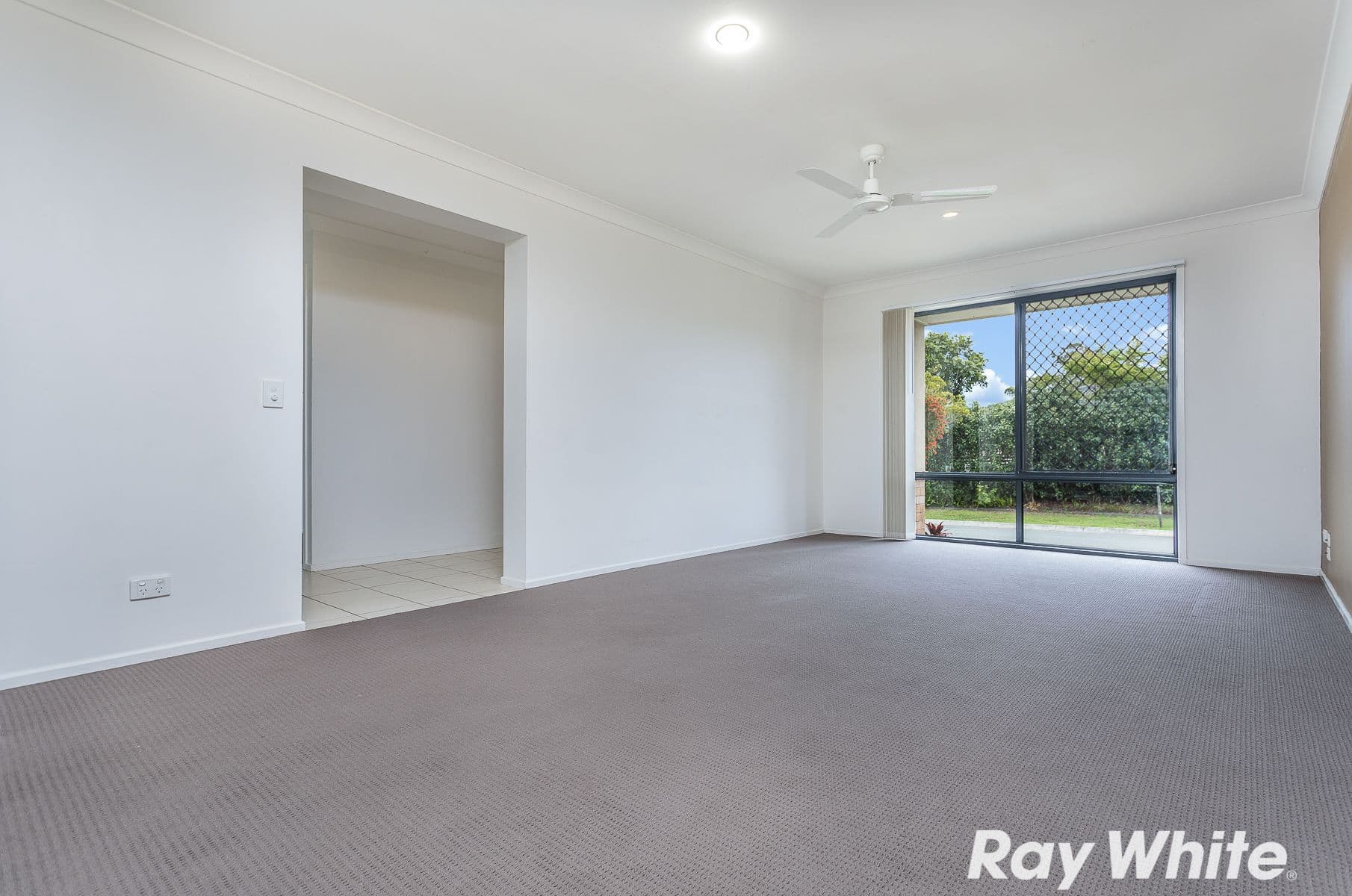 28 Diamond Avenue, Kallangur QLD 4503, Kallangur - Thumbnail 5