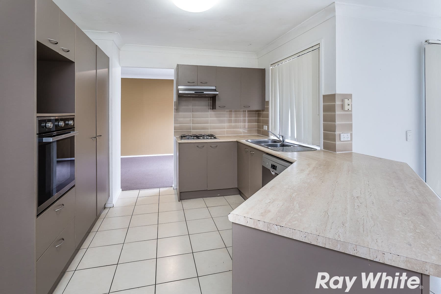 28 Diamond Avenue, Kallangur QLD 4503, Kallangur - Thumbnail 7