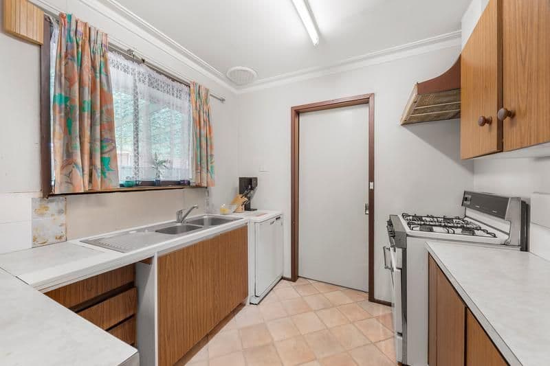 2 Cullis Parade, Bayswater VIC 3153, Bayswater - Thumbnail 2