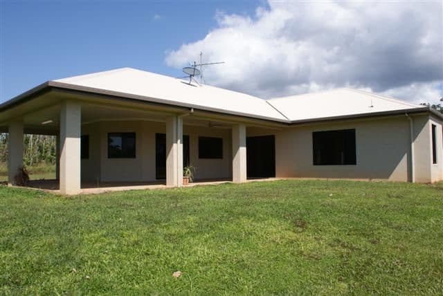 9 Oceanview Drive, MISSION BEACH QLD 4852, Mission Beach - Thumbnail 2
