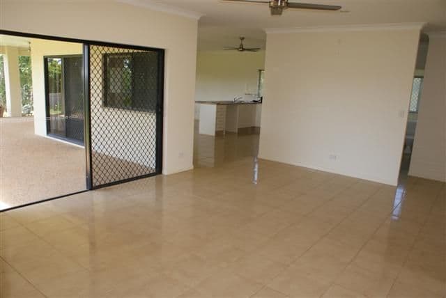 9 Oceanview Drive, MISSION BEACH QLD 4852, Mission Beach - Thumbnail 7