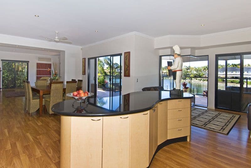 27 Tullamarine Drive, ROBINA QLD 4226, Robina - Thumbnail 4