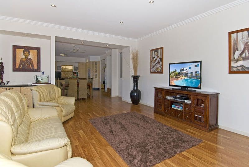 27 Tullamarine Drive, ROBINA QLD 4226, Robina - Thumbnail 7