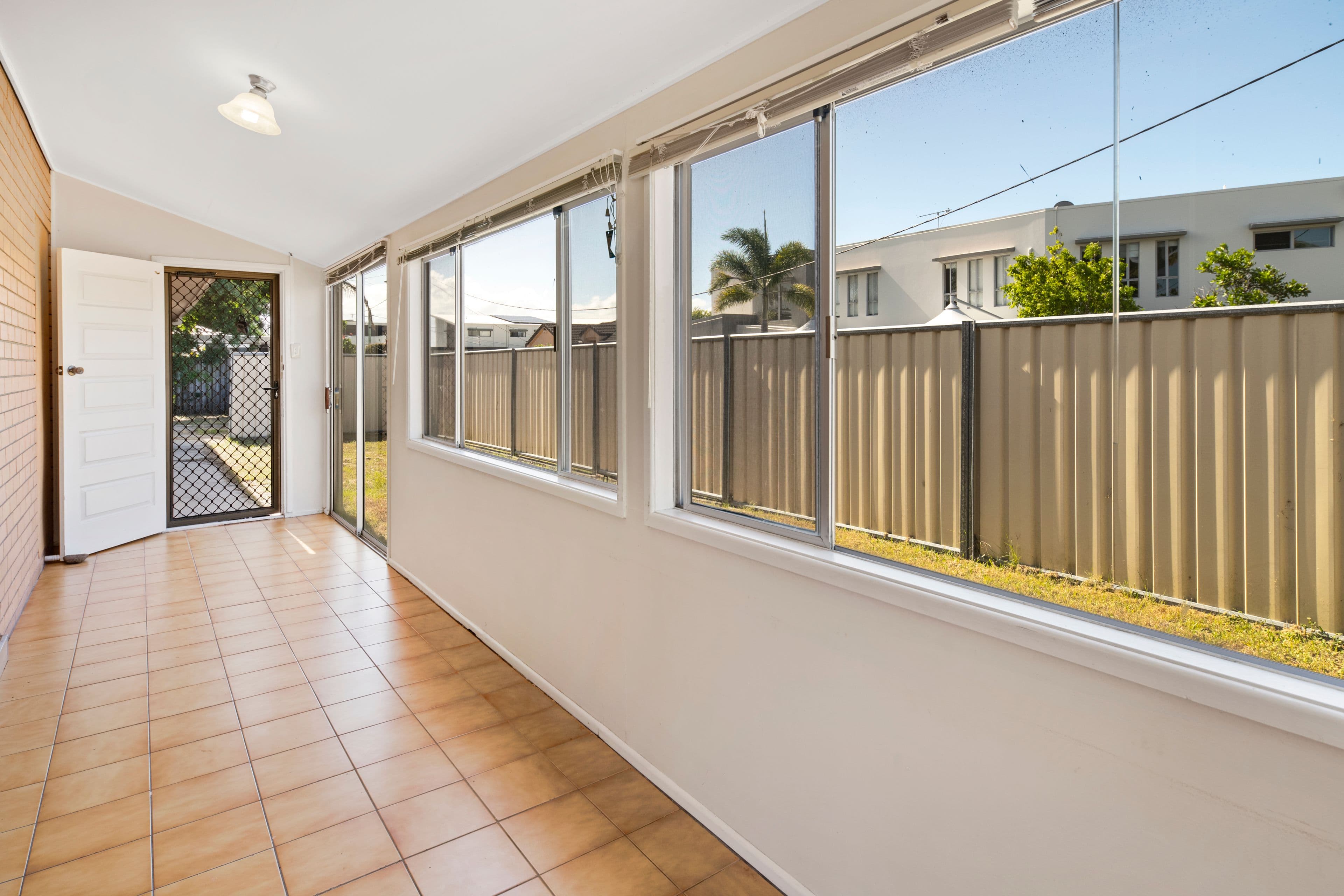 8 Mason Street, Southport QLD 4215, Southport - Thumbnail 3