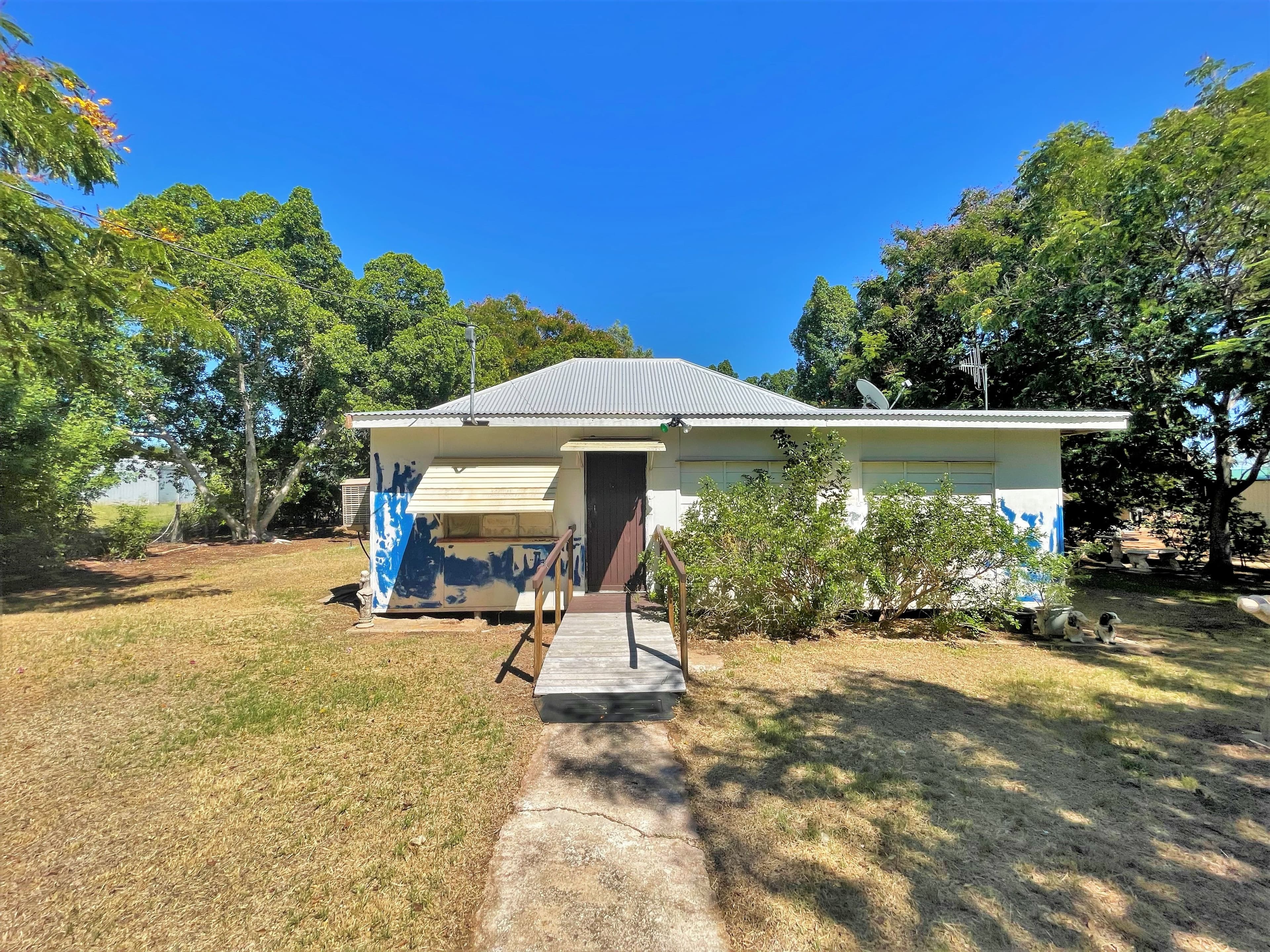 5 Wattle Street, Barcaldine QLD 4725, Barcaldine - Image 1