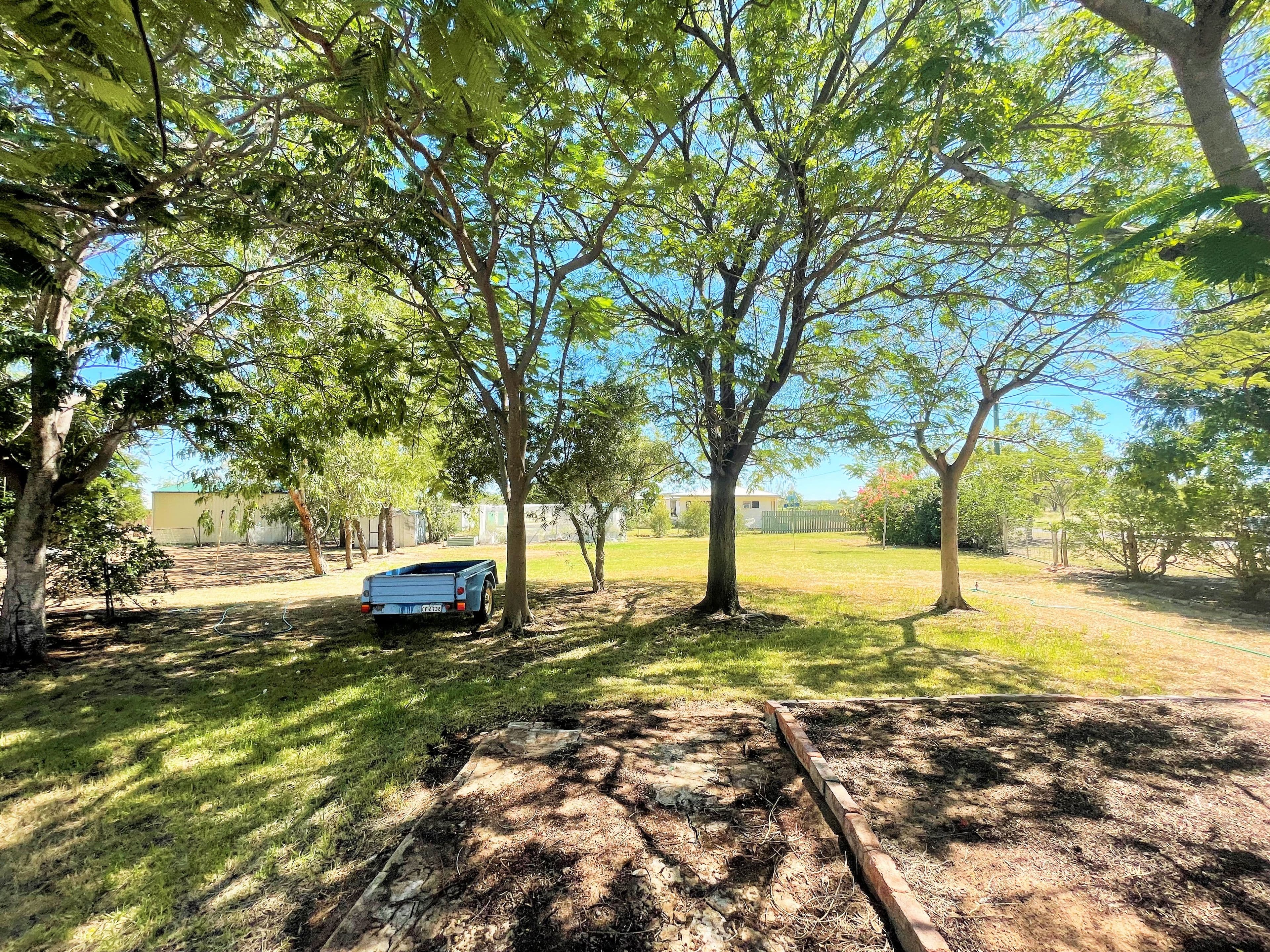 5 Wattle Street, Barcaldine QLD 4725, Barcaldine - Thumbnail 4