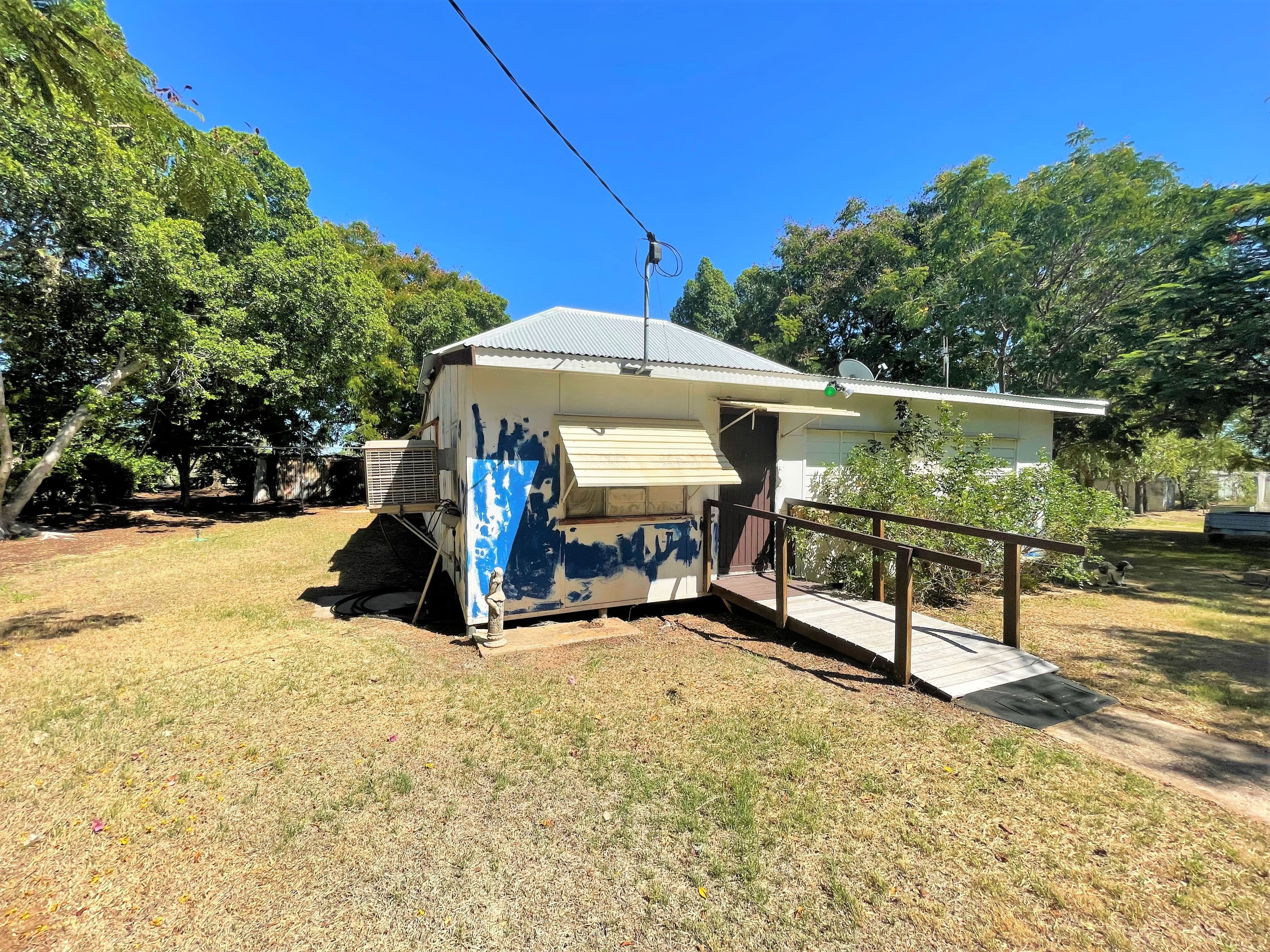 5 Wattle Street, Barcaldine QLD 4725, Barcaldine - Thumbnail 8