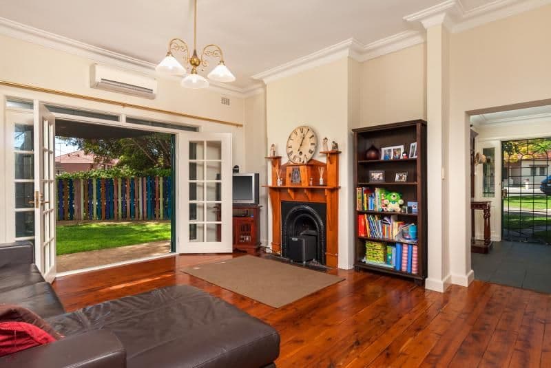 33 Wark Avenue, PAGEWOOD NSW 2035, Pagewood - Image 1