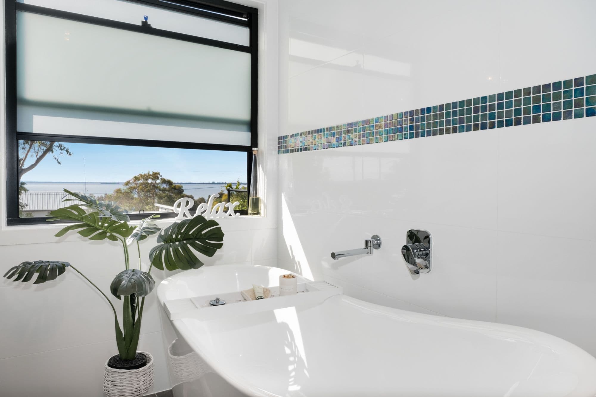 28 Donegal Road, Berkeley Vale NSW 2261, Berkeley Vale - Thumbnail 4