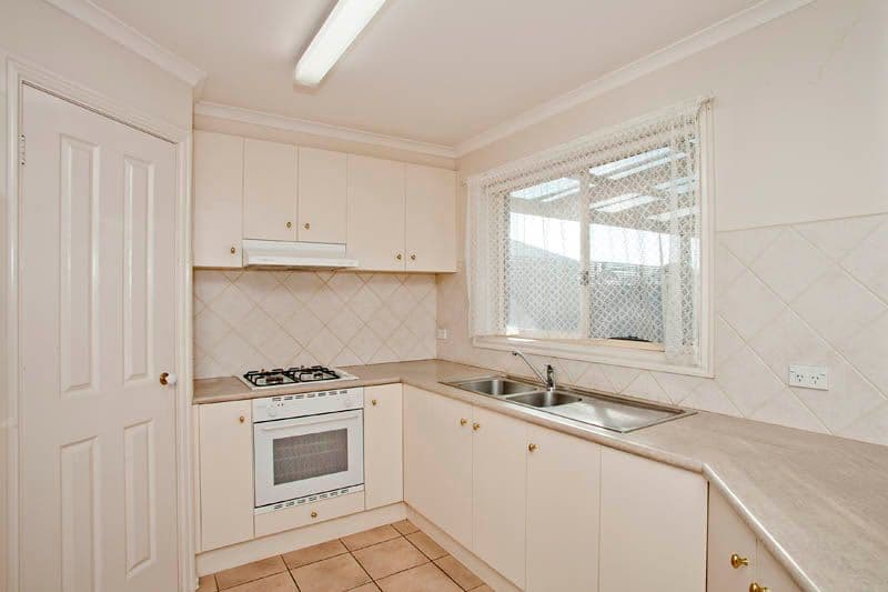 33 Richard Drive, LARA VIC 3212, Lara - Thumbnail 3