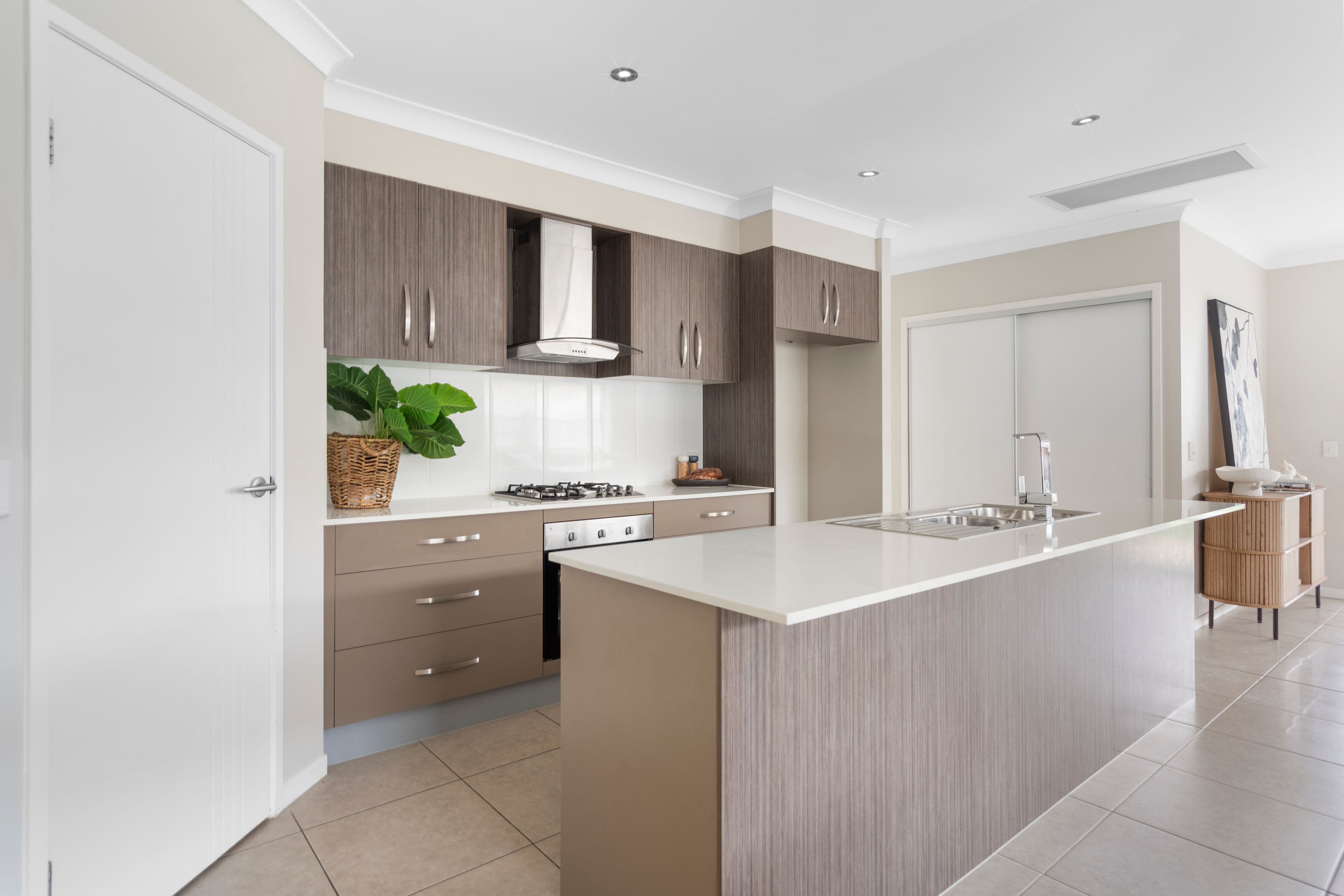 15 Riverstone Avenue, Logan Reserve QLD 4133, Logan Reserve - Thumbnail 2