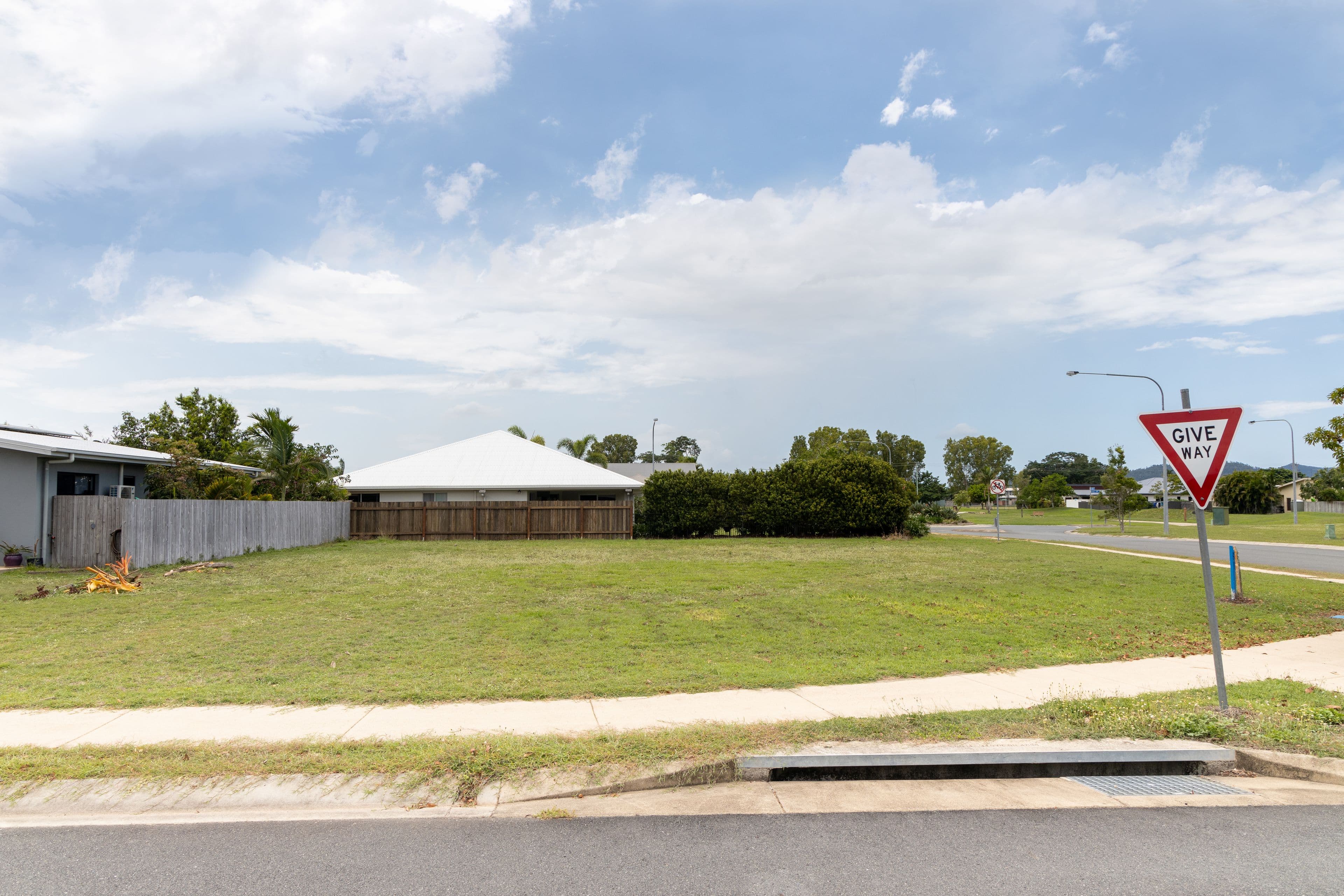 2 Tamarind Crescent, Proserpine QLD 4800, Proserpine - Thumbnail 6