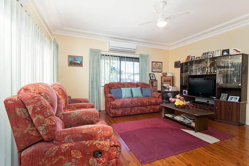 61 Deakin Street, Oak Flats NSW 2529, Oak Flats - Thumbnail 2
