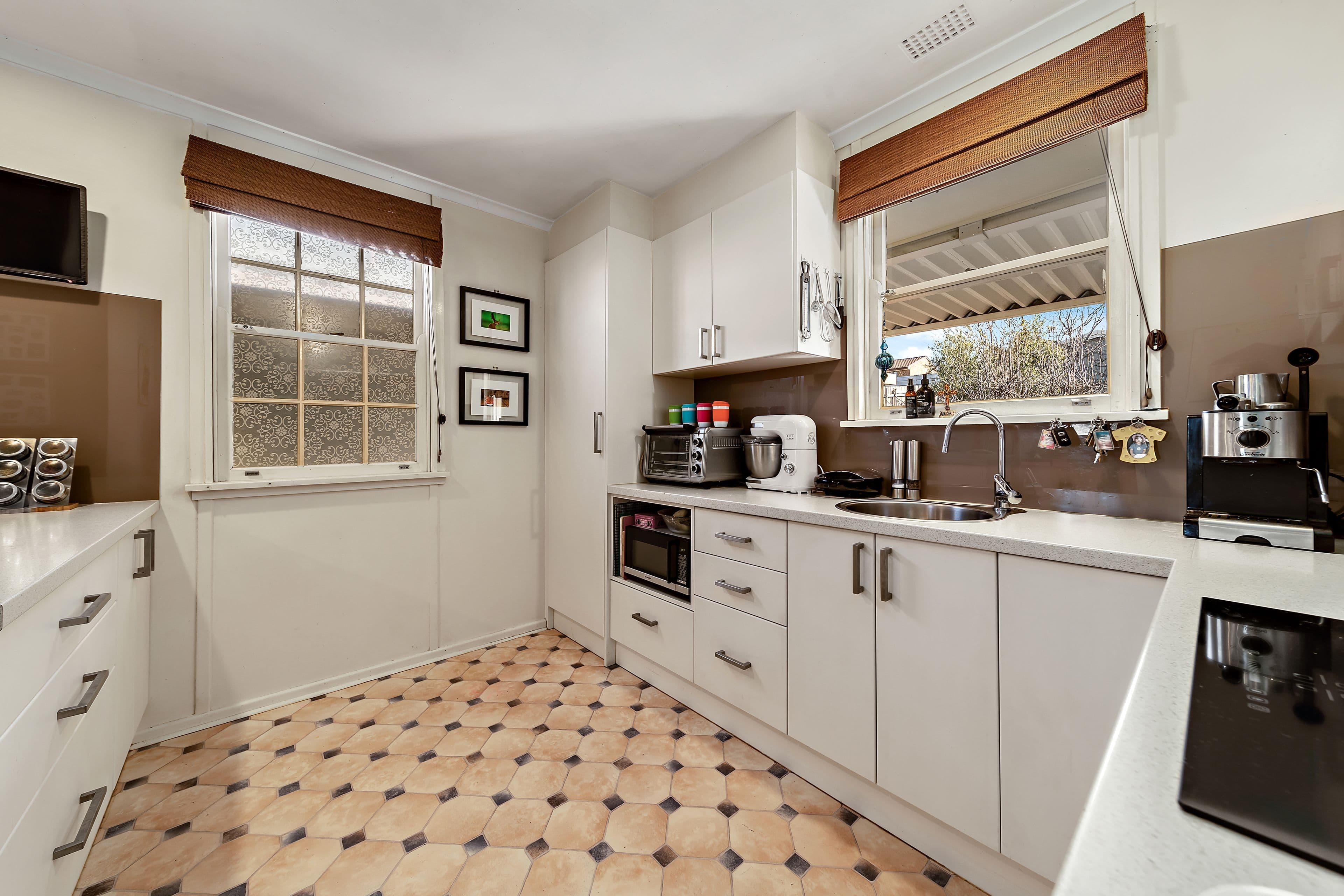 119 Donald Road, Queanbeyan NSW 2620, Queanbeyan - Thumbnail 5