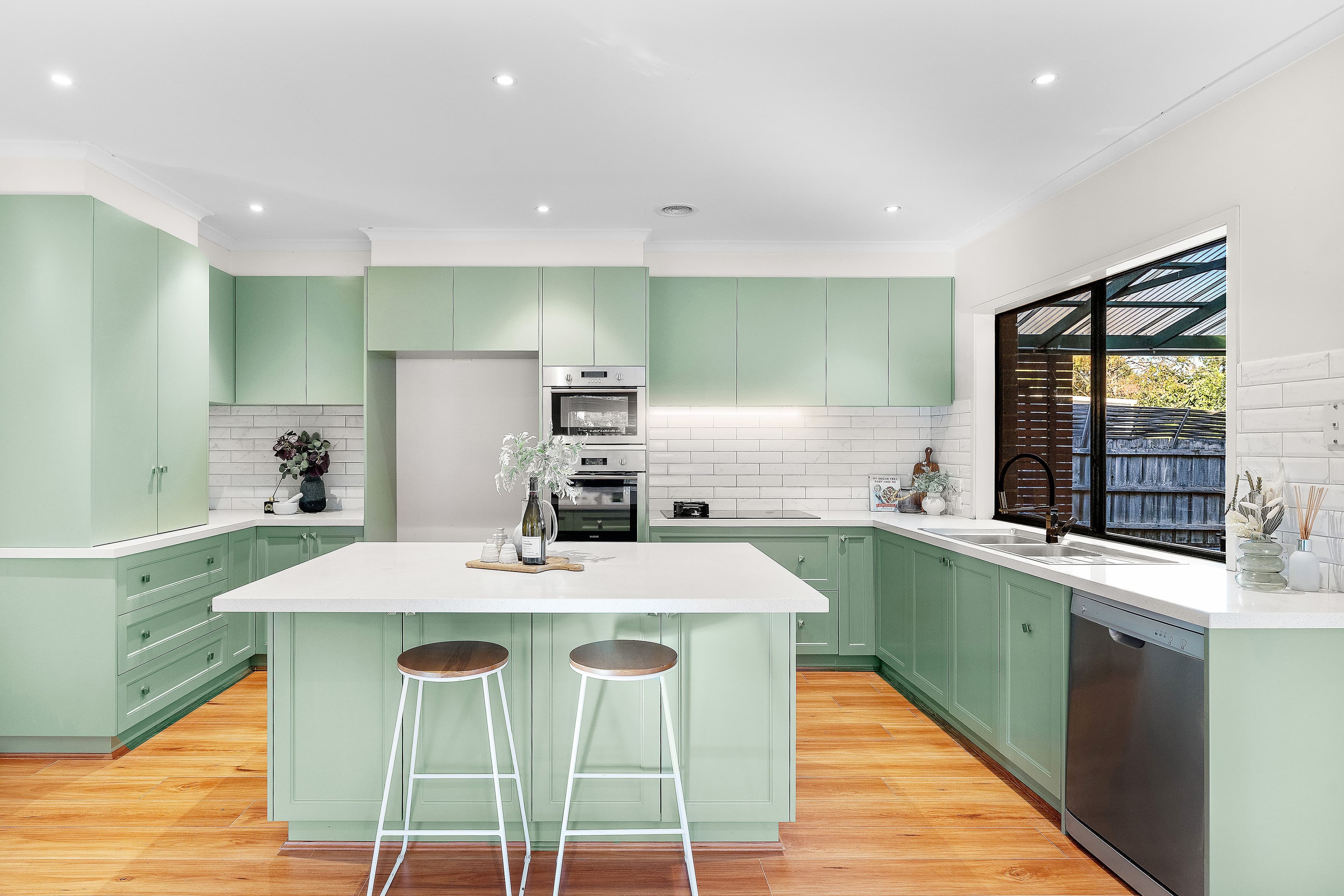 7 Riverpark Drive, Wantirna South VIC 3152, Wantirna South - Thumbnail 4