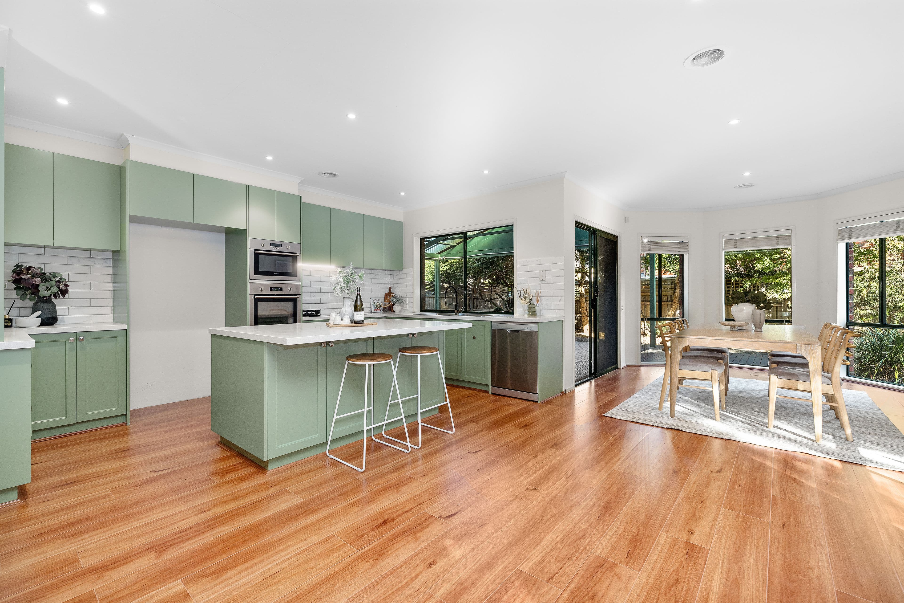 7 Riverpark Drive, Wantirna South VIC 3152, Wantirna South - Thumbnail 5