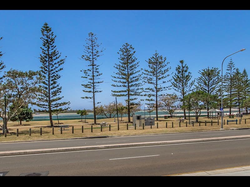 376 Marine Parade, Labrador QLD 4215, Labrador - Thumbnail 3