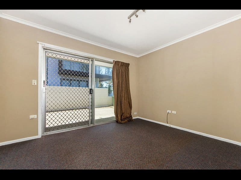 376 Marine Parade, Labrador QLD 4215, Labrador - Thumbnail 5