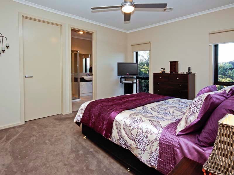 38  Ironbark Street, WAURN PONDS VIC 3216, Waurn Ponds - Thumbnail 7