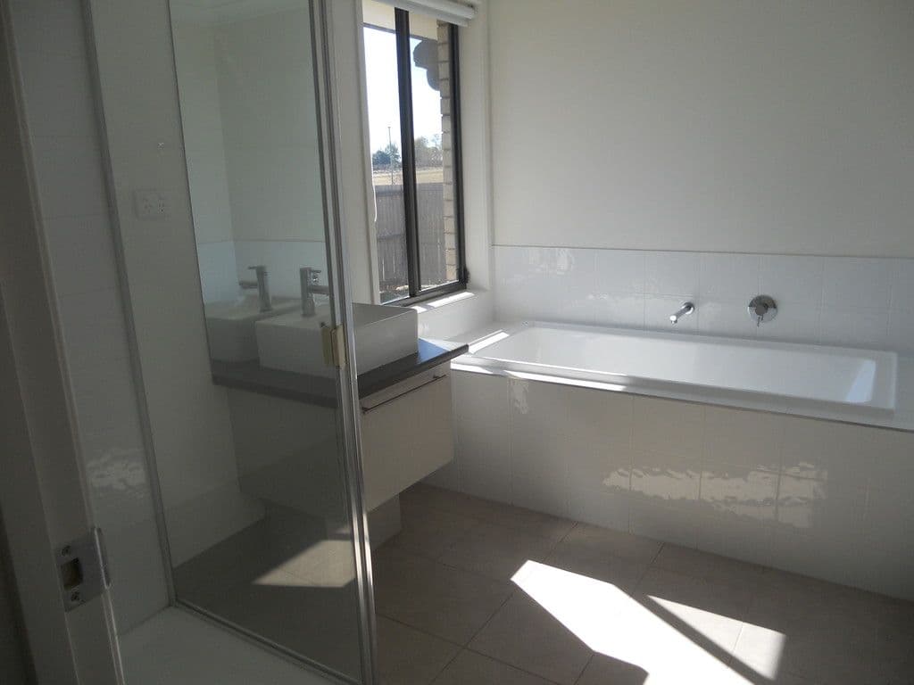 4 Stanley Close, Pittsworth QLD 4356, Pittsworth - Thumbnail 6