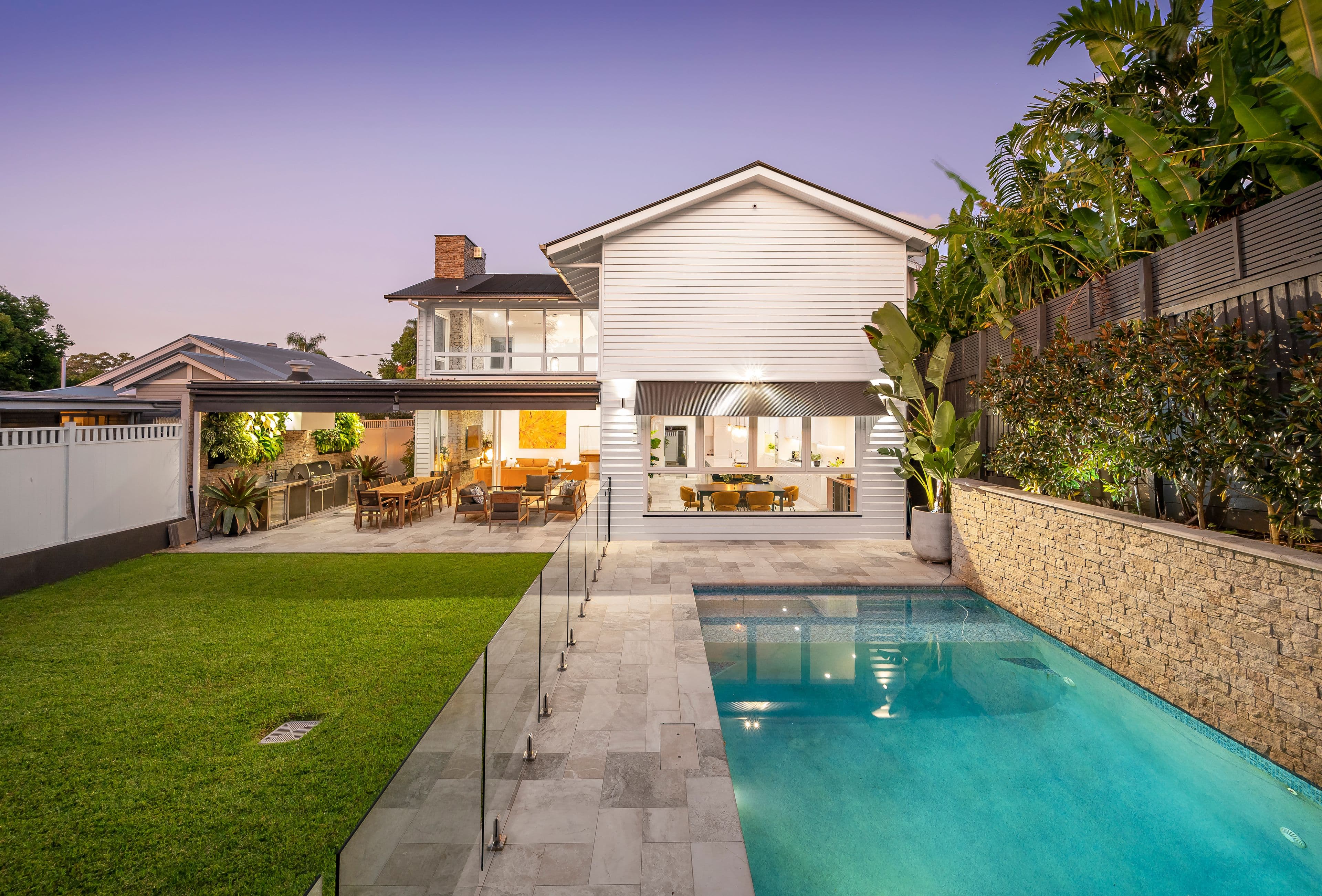24 Sparkes Avenue, Hamilton QLD 4007, Hamilton - Thumbnail 2