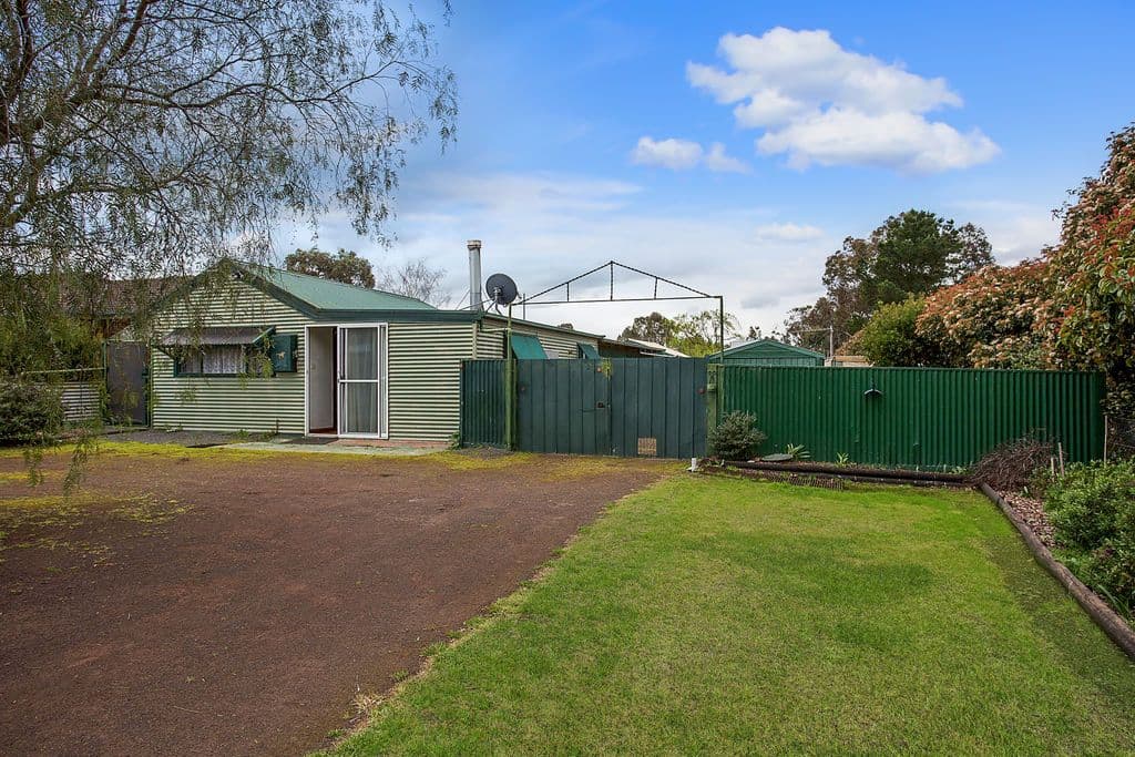 2 Logan Street, Derrinallum VIC 3325, Derrinallum - Image 1