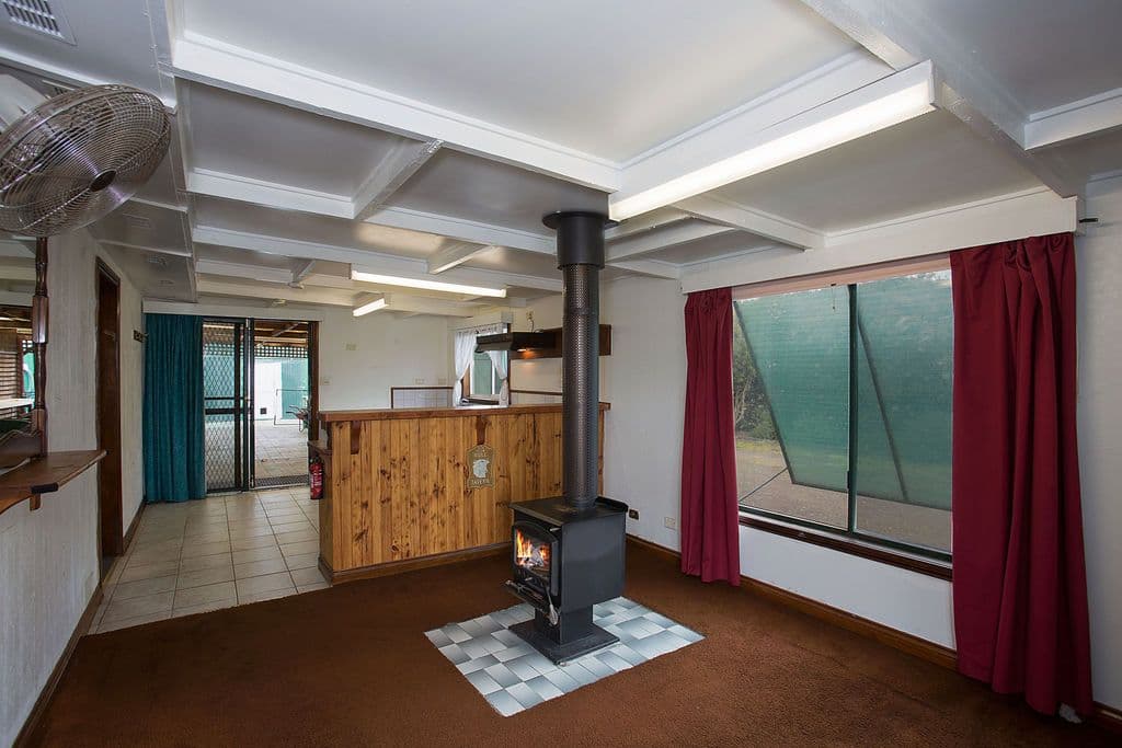 2 Logan Street, Derrinallum VIC 3325, Derrinallum - Thumbnail 4