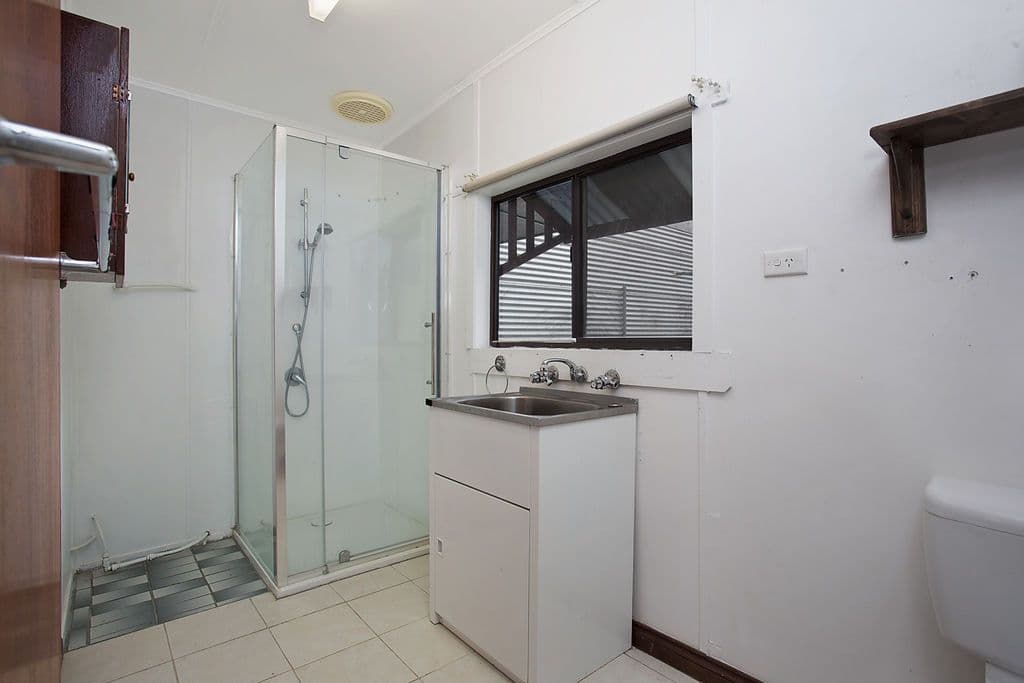2 Logan Street, Derrinallum VIC 3325, Derrinallum - Thumbnail 7
